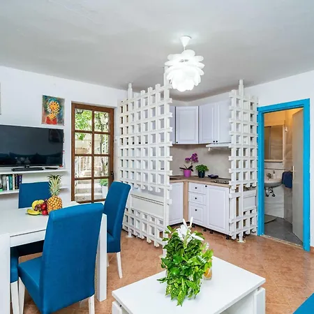 & Mara & Petrunjela - One Bedroom With Terrace And Sea View * Cavtat