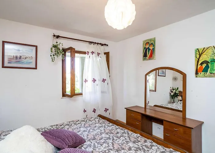 Daire & Mara & Petrunjela - One Bedroom With Terrace And Sea View