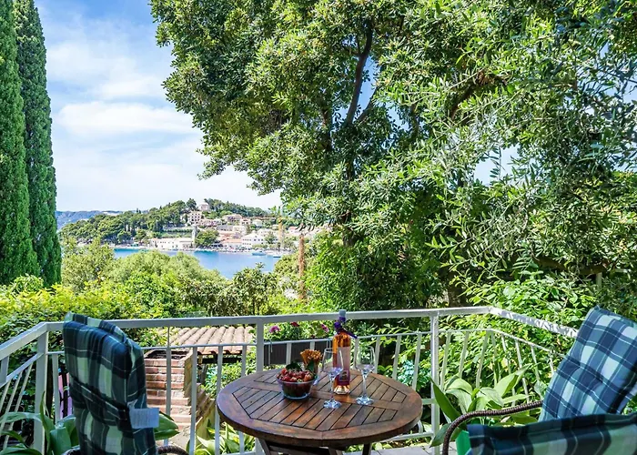 Daire & Mara & Petrunjela - One Bedroom With Terrace And Sea View