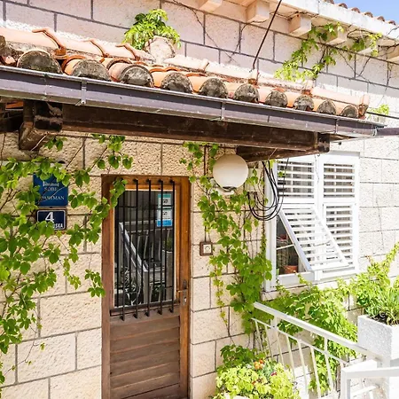 & Mara & Petrunjela - One Bedroom With Terrace And Sea View Διαμέρισμα Cavtat