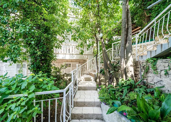 Apartament & Mara & Petrunjela - One Bedroom With Terrace And Sea View *