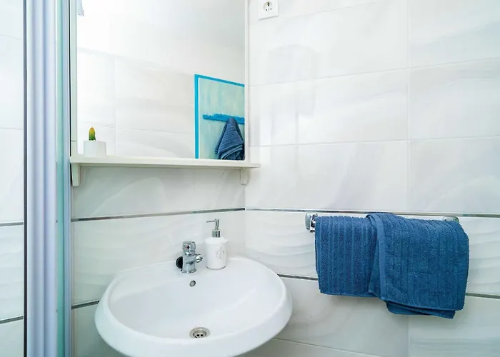 Apartament & Mara & Petrunjela - One Bedroom With Terrace And Sea View *