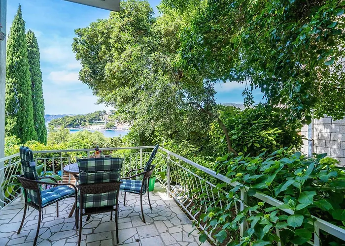 & Mara & Petrunjela - One Bedroom With Terrace And Sea View Apartament