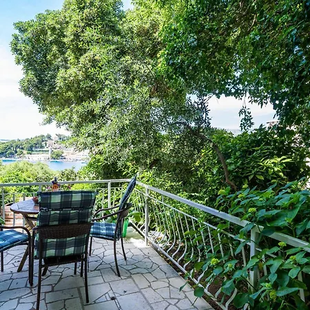 & Mara & Petrunjela - One Bedroom With Terrace And Sea View *